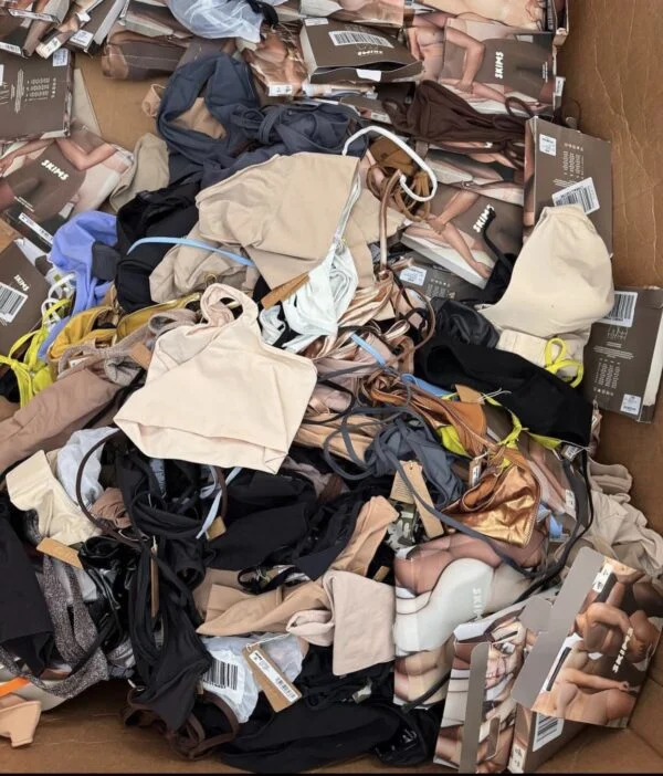 Wholesale SKIMS Clothing Pallet (300 Pieces)