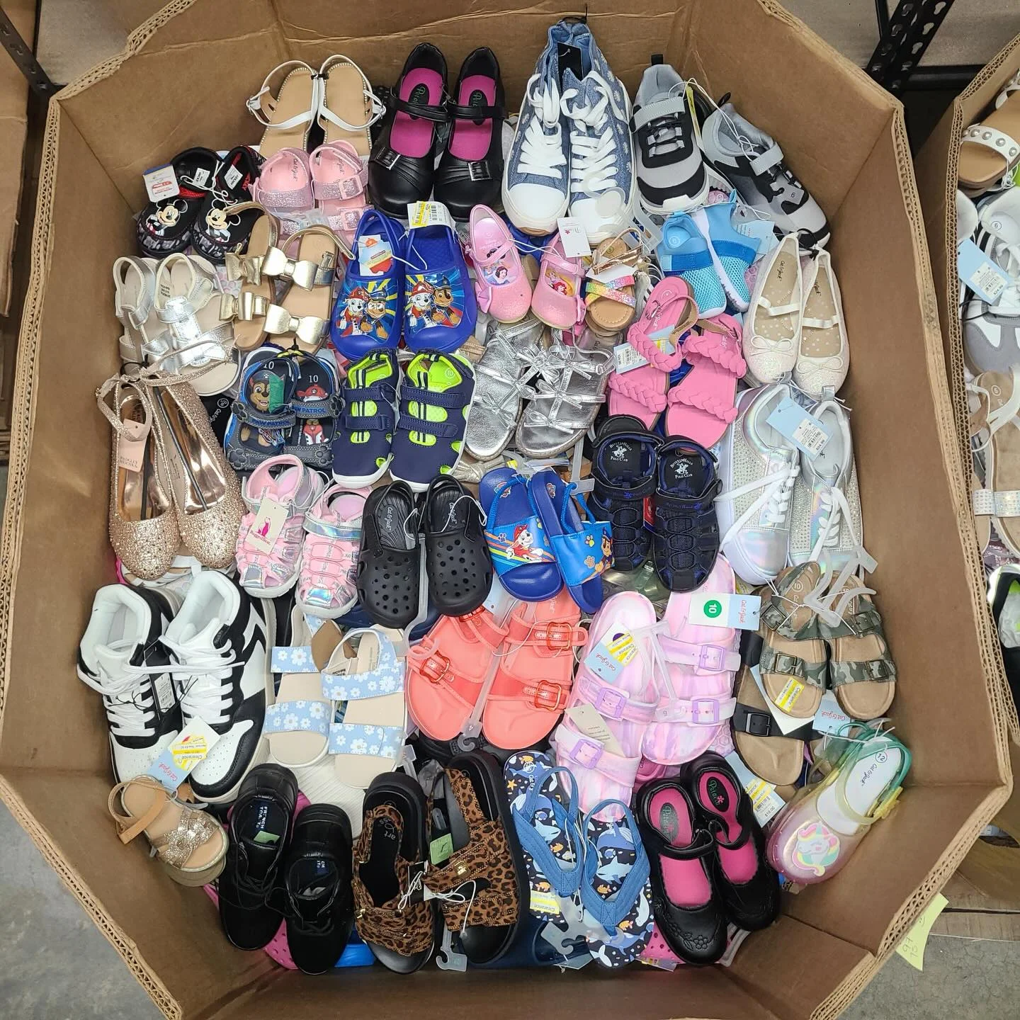 Baby Clothes & Shoes Pallets