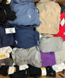 Wholesale Nike Clothing (300 Pieces)